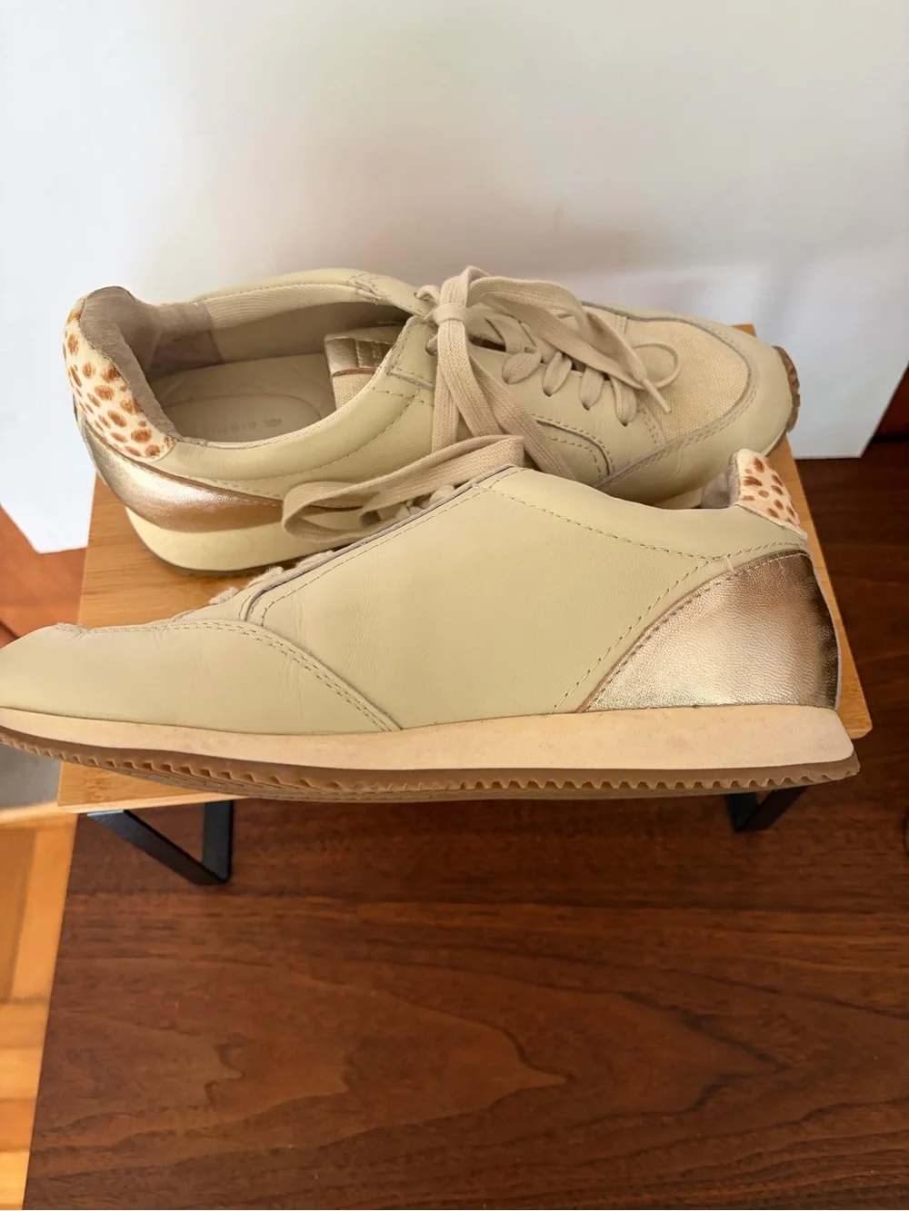 Birdies The Roadrunner Low-Top Sneakers Metallic Gold Heel & Leopard Accent
